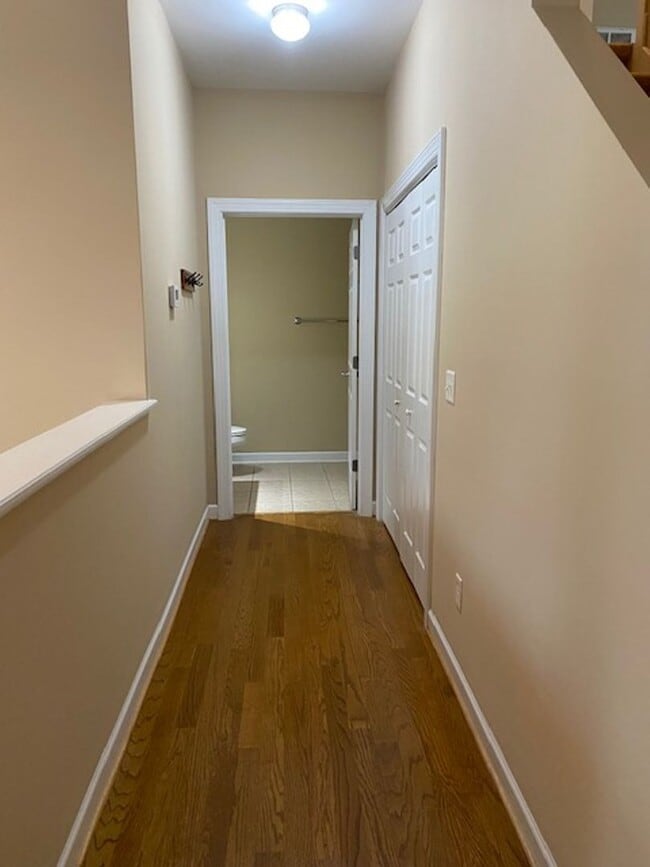 Building Photo - Carleton Town Homes