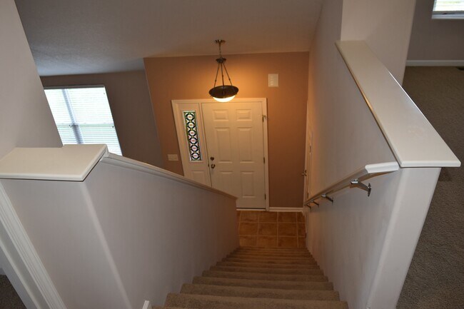 Building Photo - 10039 Oak Trail Rd