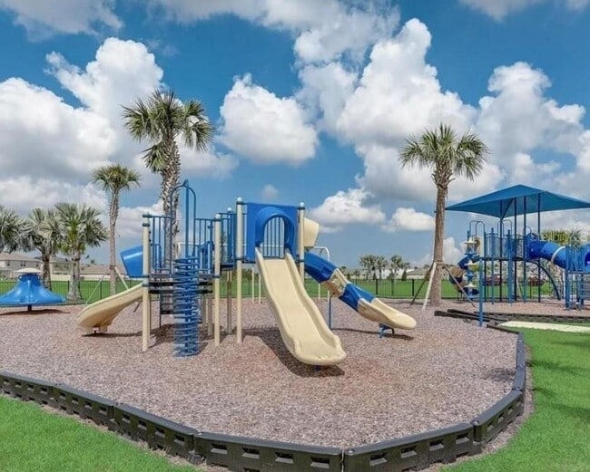 Building Photo - 10828 Charlotte Dr.