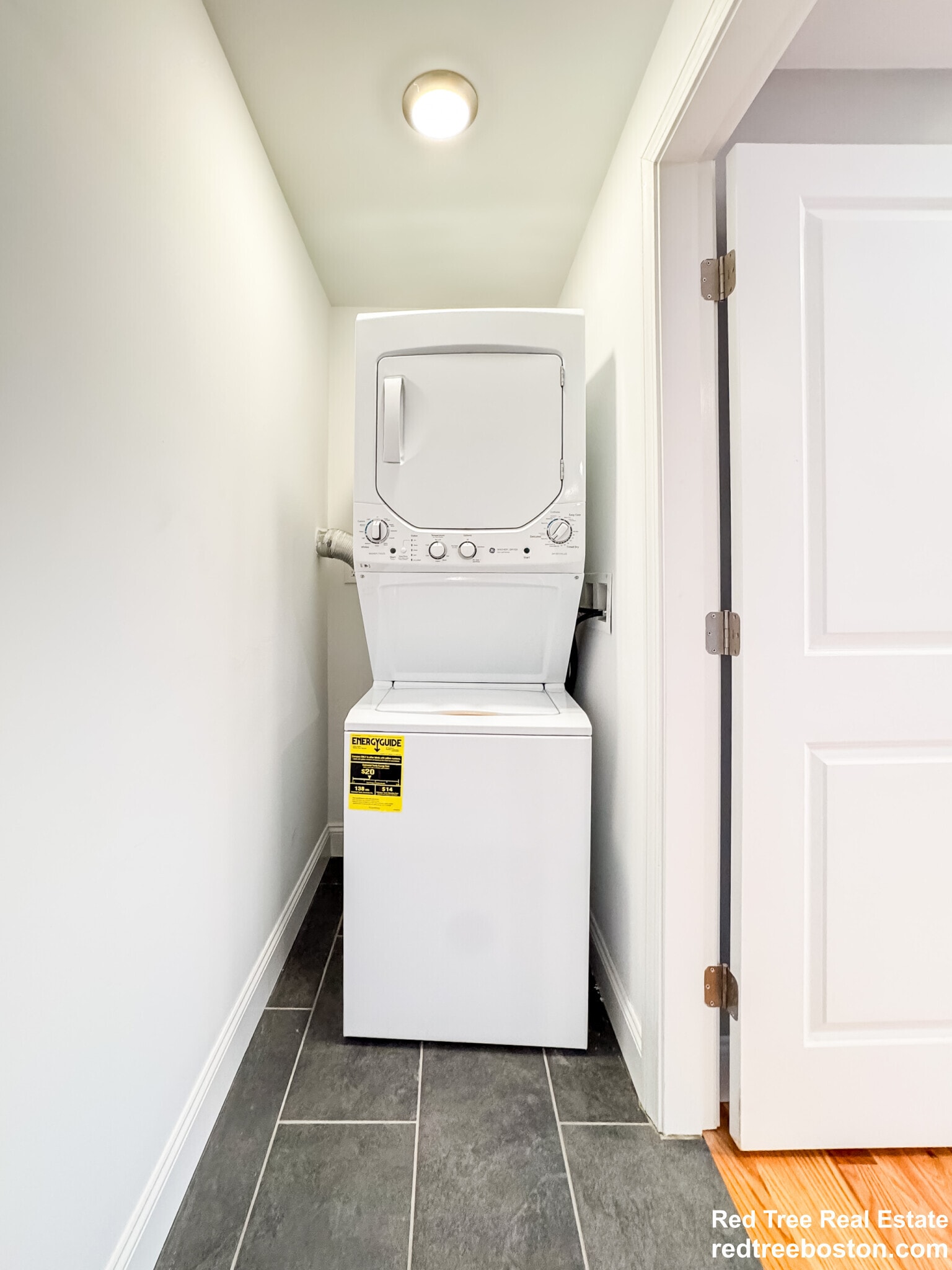 Building Photo - 58 Chestnut St