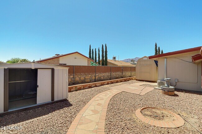 Building Photo - 6032 Belladonna Cir
