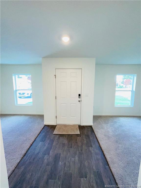 Building Photo - 1701 SE Manth Ln