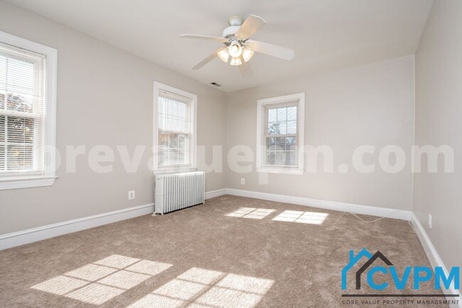 Building Photo - 16 2nd Ave S