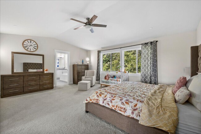Building Photo - Luxury Living at Sagebrook