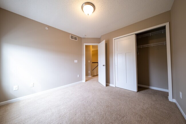 Building Photo - 9643 Scott Ln