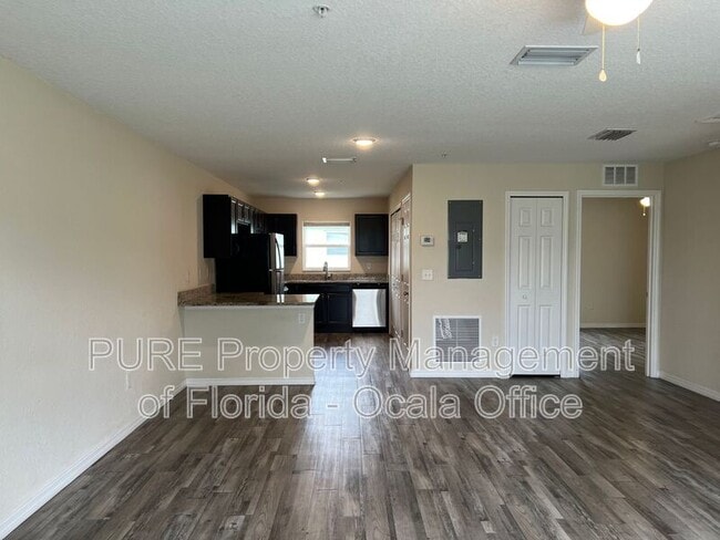 Building Photo - 7227 Midway Terrace