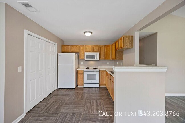 Building Photo - 2066 Central Ave