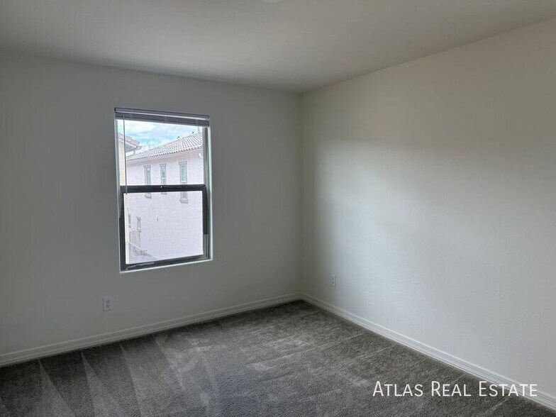 Building Photo - 4228 S 58th Ave