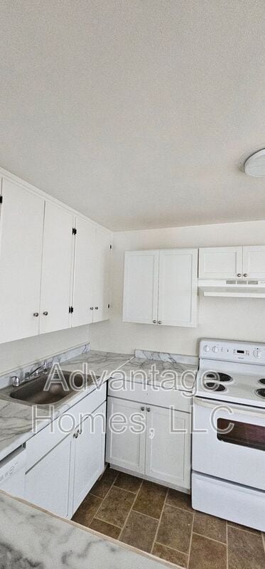 Building Photo - 1007 N Scott Ave