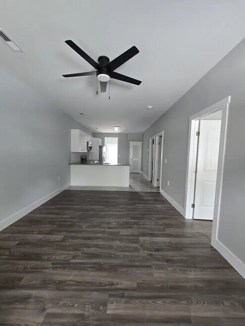 Building Photo - 505 Ga Ln