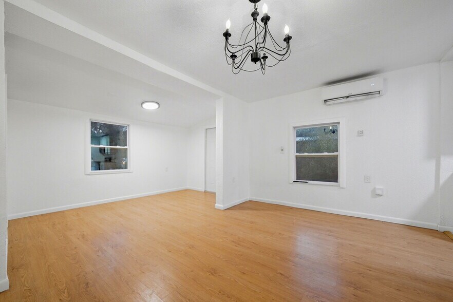 Building Photo - 1226 Easter Ave