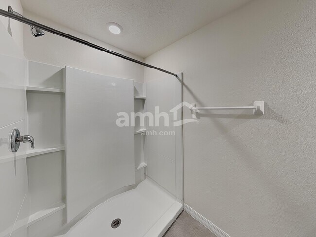 Building Photo - 12241 High Rock Way