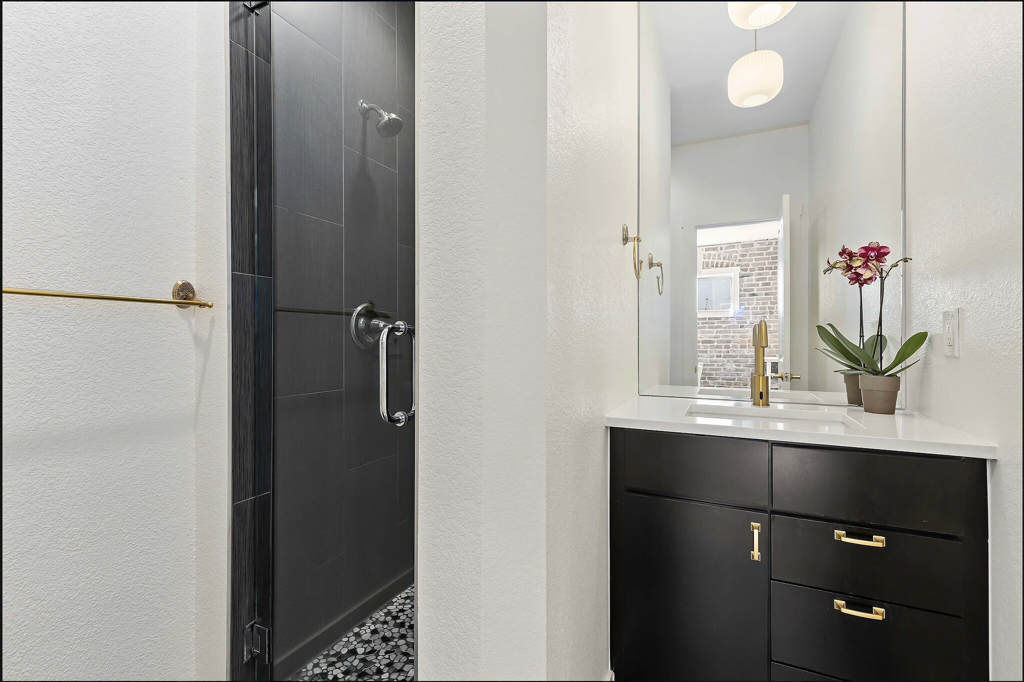 upstairs bathroom - 1217 E 26th Ave