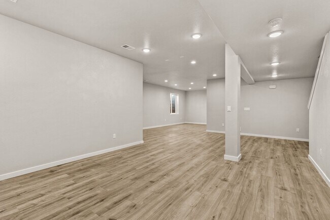 Building Photo - 6837 Grassy Range Dr