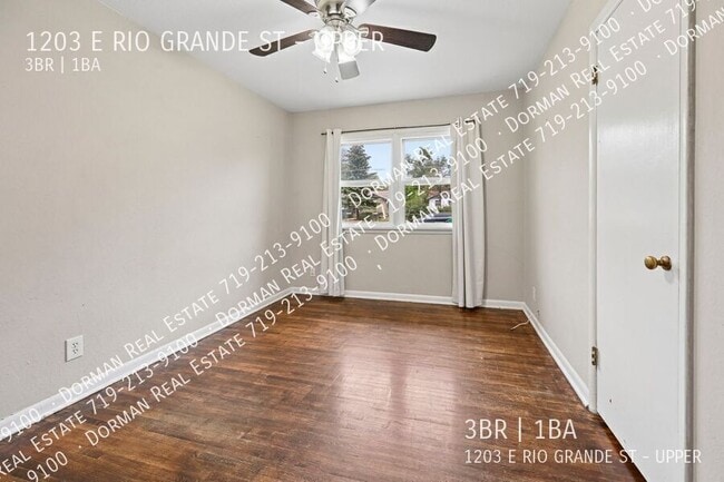 Building Photo - 1203 E Rio Grande St