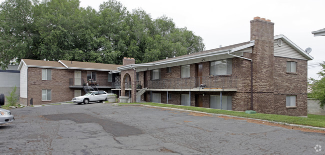 Primary Photo - 1347 E Fort Union Blvd