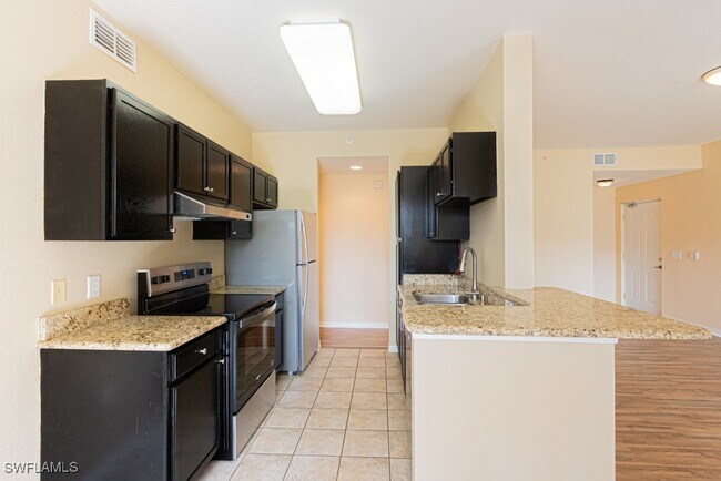 Building Photo - 7935 Preserve Cir