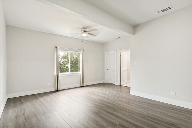 Building Photo - 1201 S Palmetto St