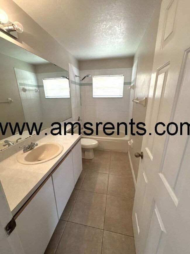 Building Photo - 2404 Condado Ct