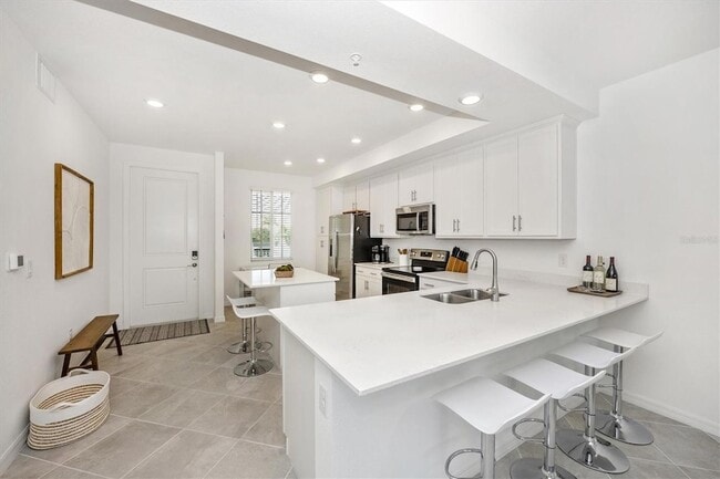 Building Photo - 12240 Wellen Golf St