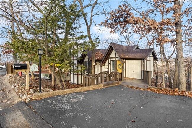 Building Photo - 415 Staniel Cay Dr