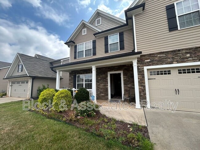Building Photo - 1464 Land Grv Dr