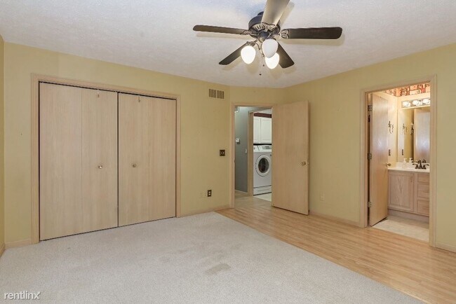 Building Photo - 3 br, 3 bath House - 229 Rosemary Pl