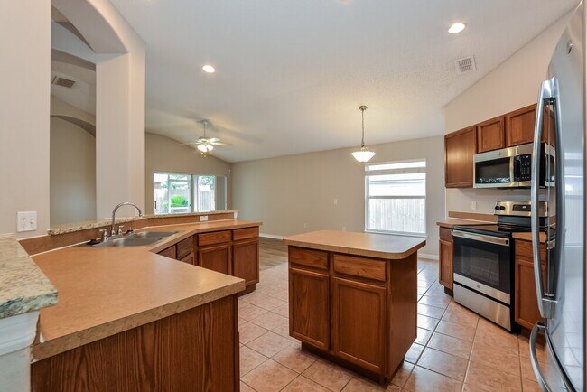 Building Photo - 1381 Winged Foot Dr