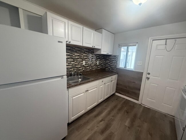 Building Photo - 911 NW 62 Ave