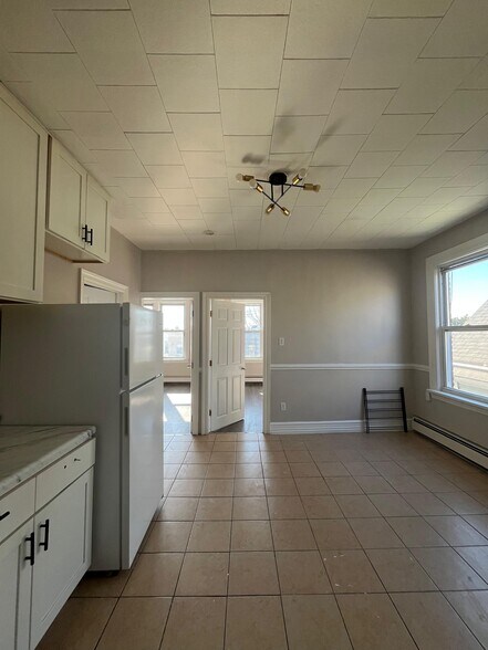 Building Photo - 67 W 53rd St