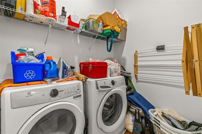 Building Photo - 600 3rd Ave S