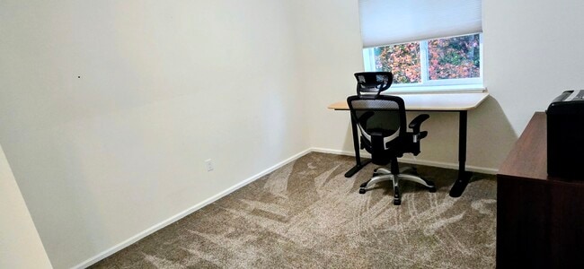 Building Photo - 7743 Blarney Stone Pl NW