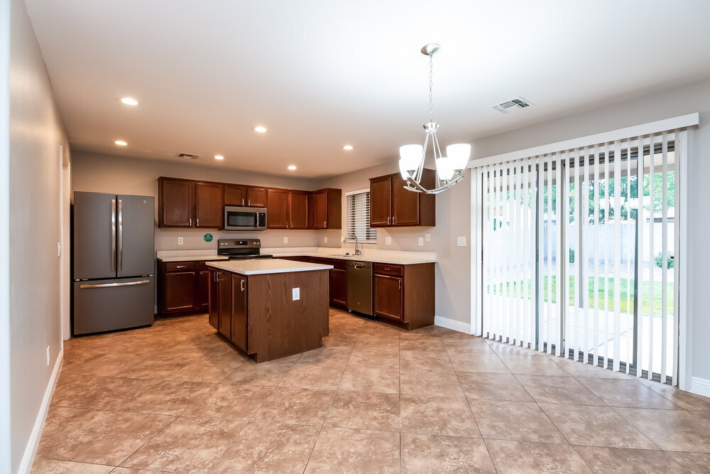 Building Photo - 354 E Bradstock Way