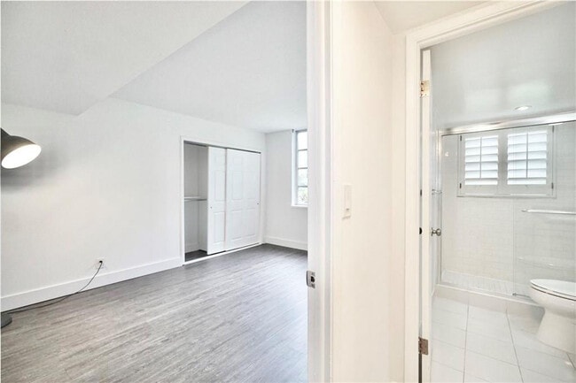 Building Photo - 2651 S Course Dr