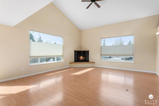 Building Photo - 2454 Tulik Dr