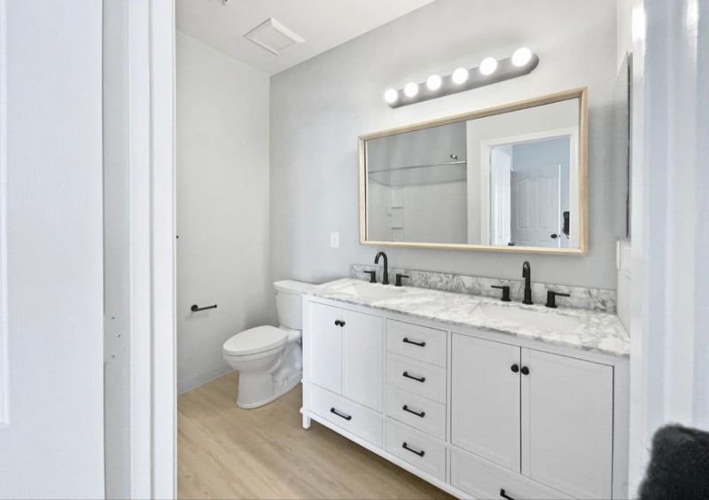 Building Photo - 3301 N Park Dr