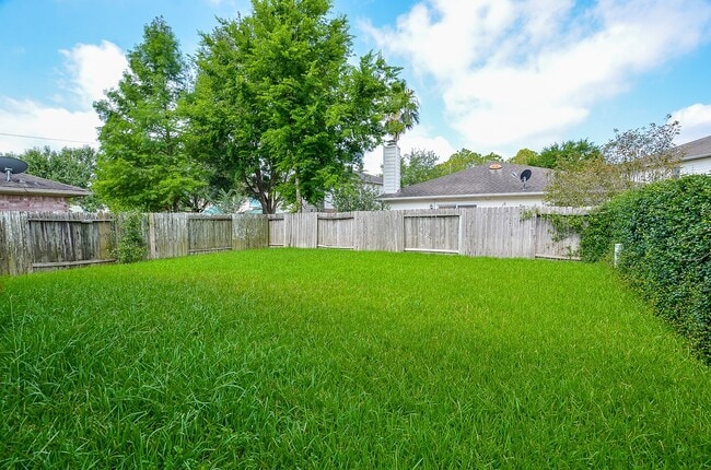 Building Photo - 6230 Canyon Rock Way