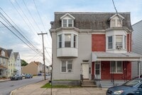 Building Photo - 1061 N Duke St