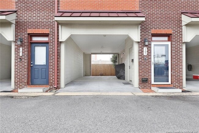 Building Photo - 147 Pennmark Pl