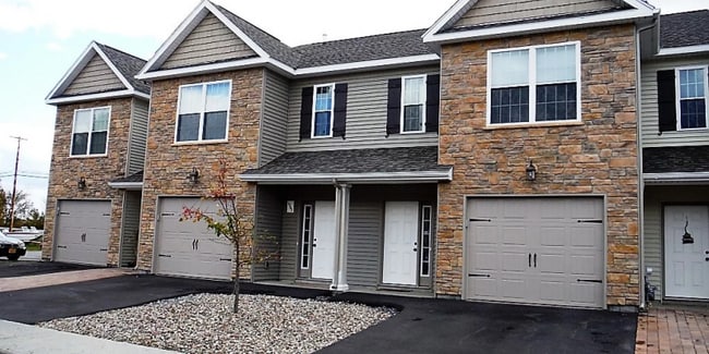 Primary Photo - Townhouse Drive
