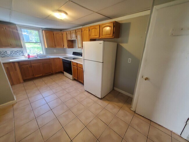 Building Photo - 1736 Fairview St