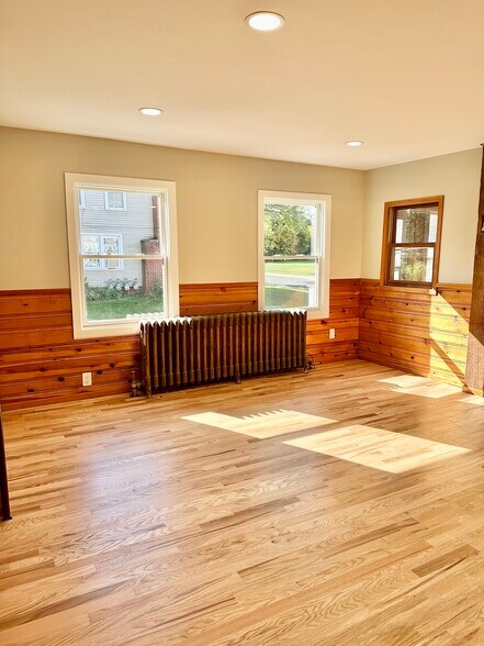 Building Photo - 15 Summer St