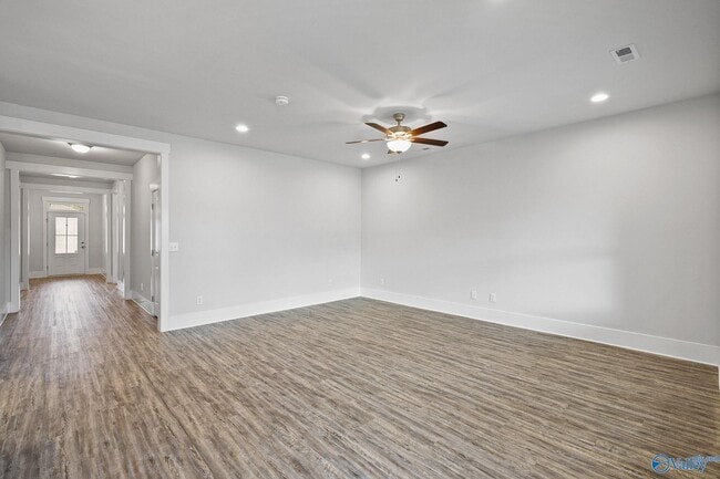 Building Photo - 6073 Thorntons Way Cir NW
