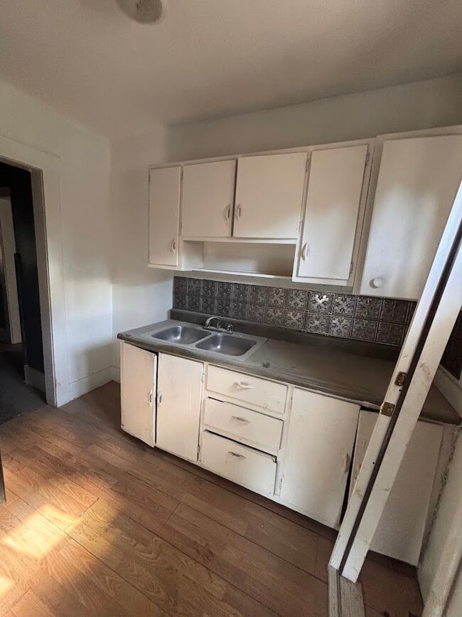 Building Photo - Why Rent when you could Own for less