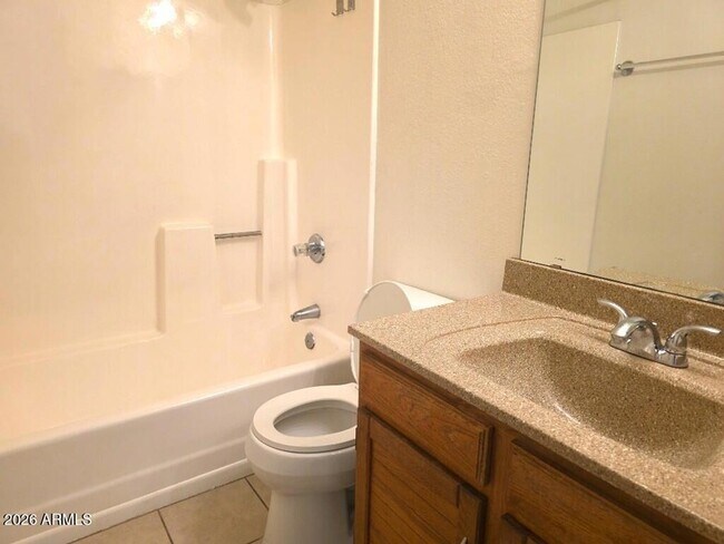 Building Photo - 3034 E Villa Maria Dr