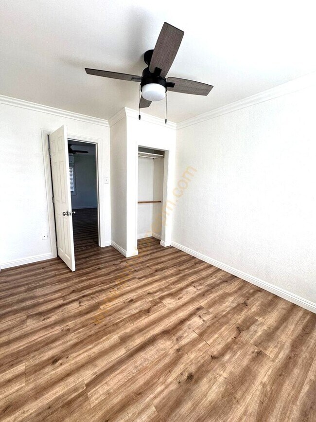 Building Photo - Beautifual Home