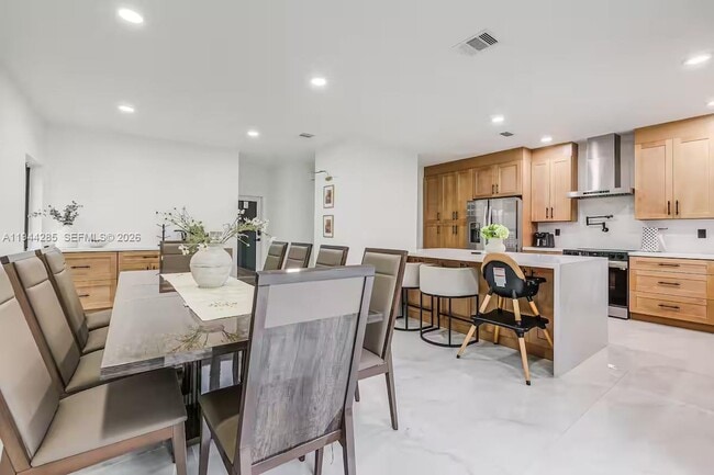 Building Photo - 14551 SW 158th Ct