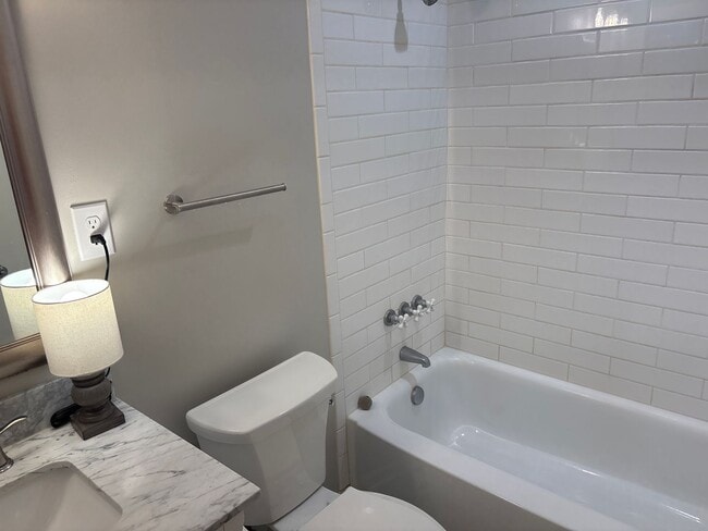 Building Photo - 3819 Marie Cook Dr