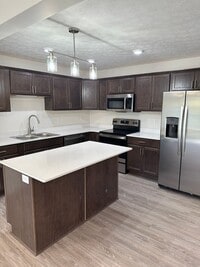 Building Photo - 1512 Red Fern Dr