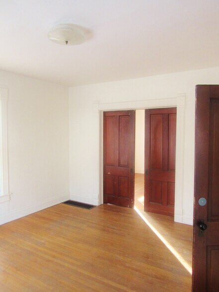 Building Photo - 701 N Randolph St